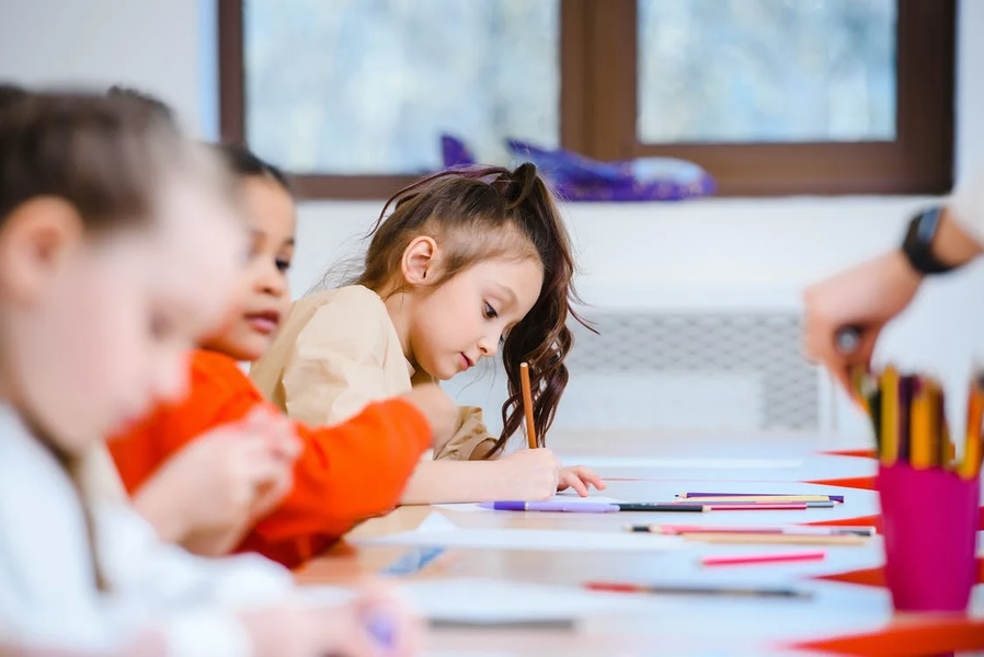 5 Paper Straw and Paper Plate Projects for Kids