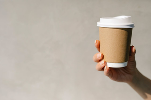 Why You Shouldn't Serve Hot Drinks in Disposable Cups for Cold Drinks